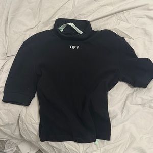 Off white mockneck top